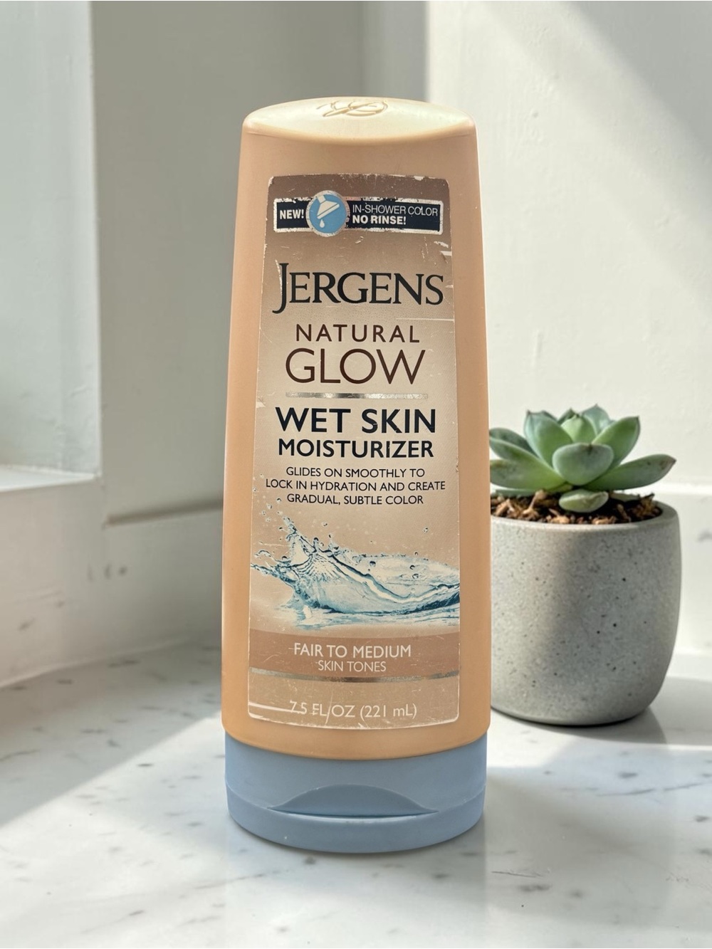 Jergens Natural Glow Wet Skin Moisturizer Fair to Medium Tones 7.5oz Self Tanner